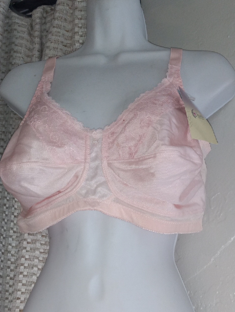 Ladies' Light Pink Lace-Trim Support Bra